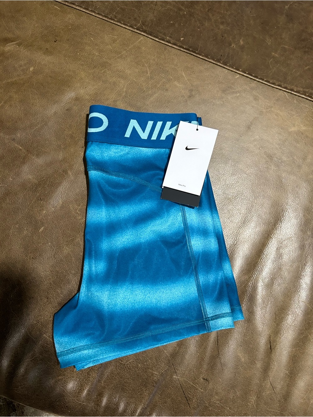Nike Pro Women’s Two-Toned Teal Blue